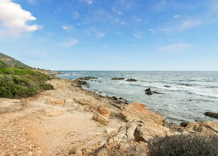 Trilo 6 Apartman Villaputzu